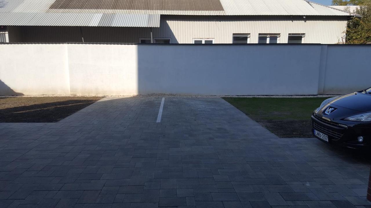 Ferienwohnung Moonshine Szegedin Exterior foto